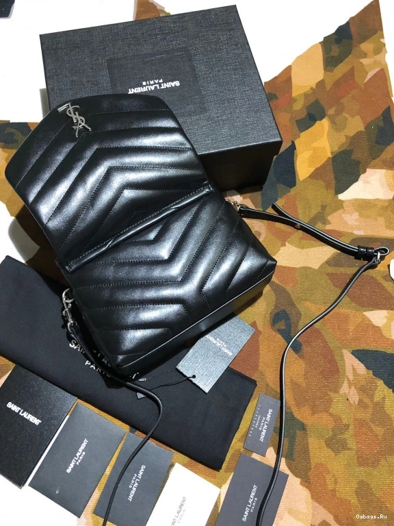YSL LOULOU TOY 0727